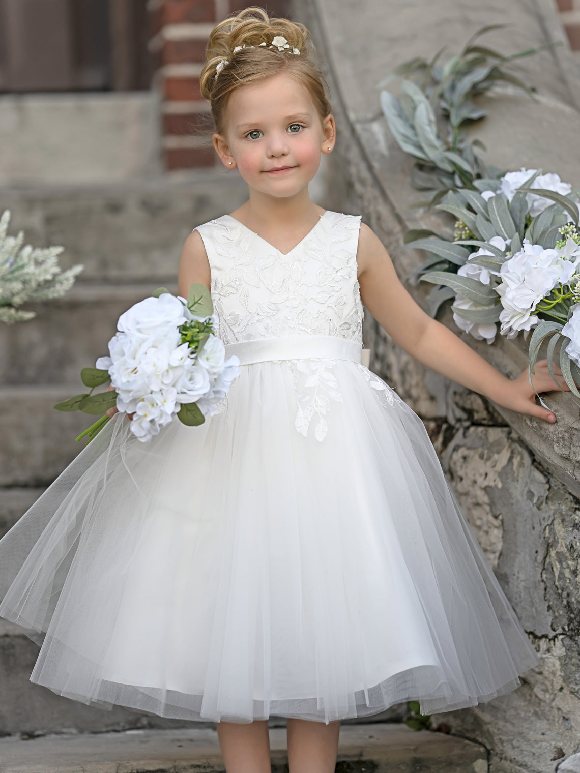 Sleeveless Lace Tulle Knee Length Flower Girl Dress