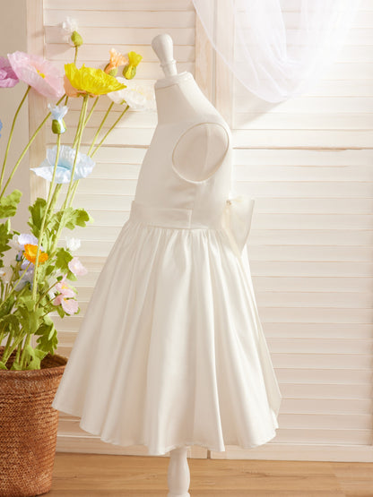 Elegant A-line Satin V-Back Bow Knee-length Flower Girl Dress