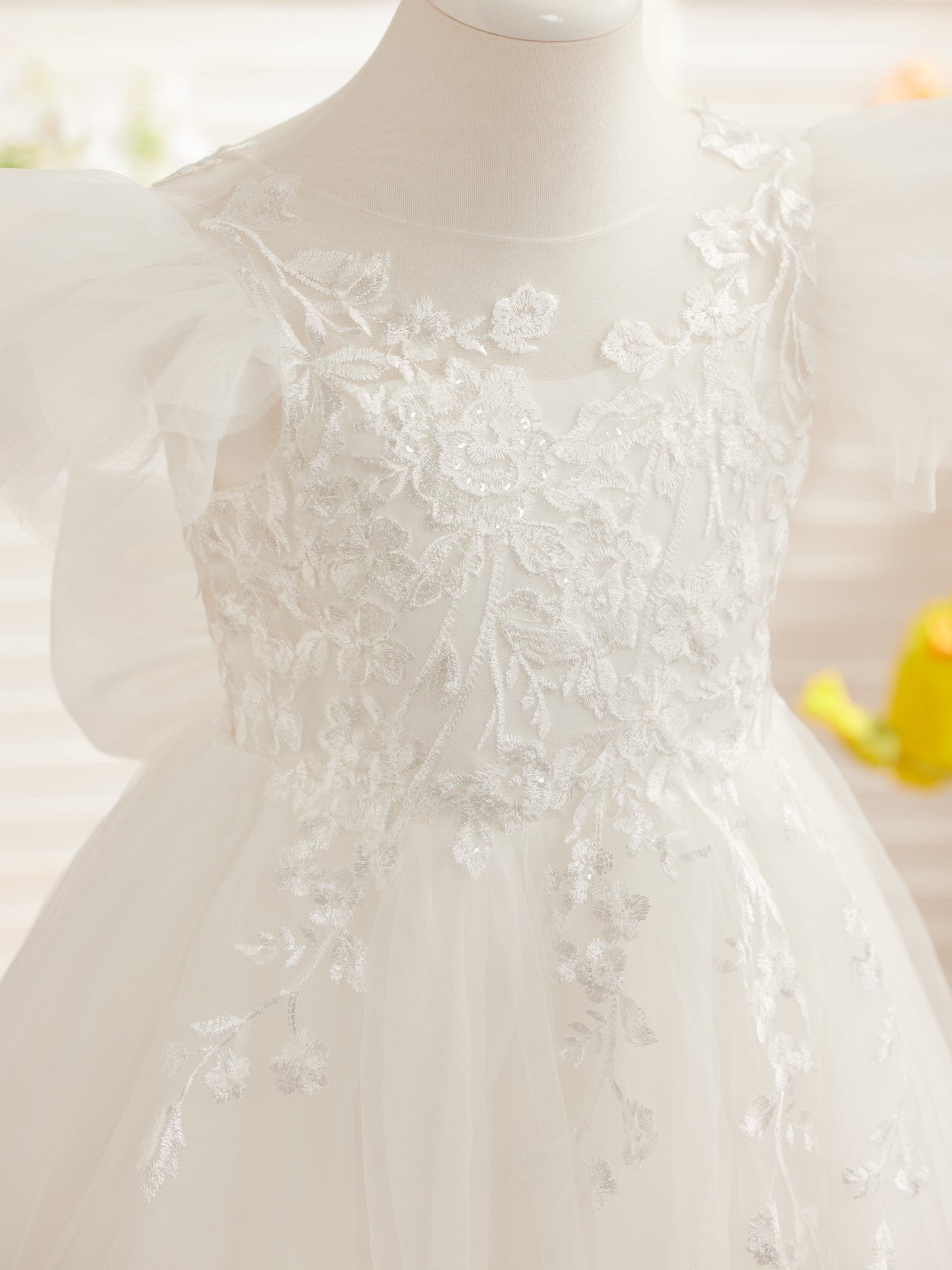 Detachable  Lace Tulle Sweep Train Flower Girl Dress