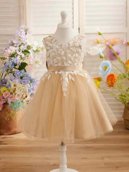 Sleeveless Lace Tulle Knee Length Flower Girl Dress