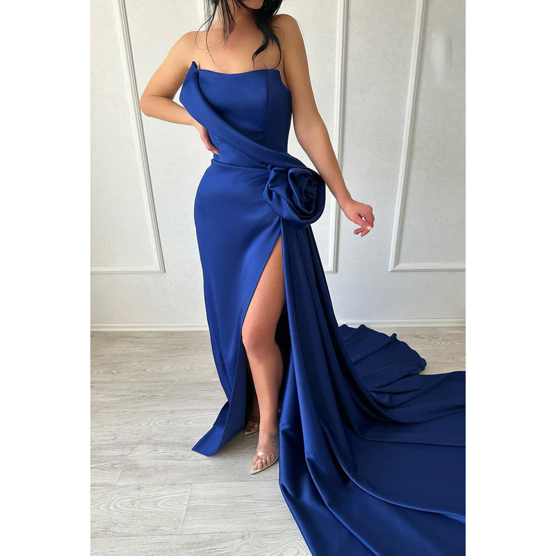 Elegant & Luxurious Halter Sleeveless Side Slit Sheath Prom Dress With Flower