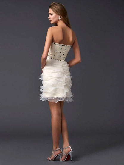 Sheath/Column Strapless Sleeveless Beading Short Tulle Homecoming Dresses