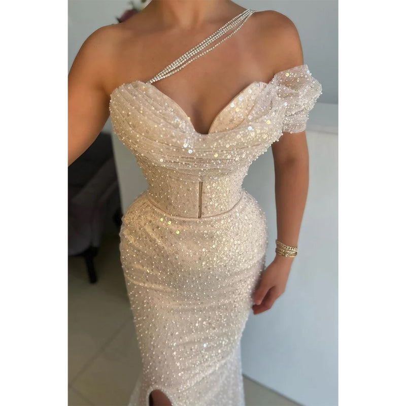 Sexy V-Ausschnitt One-Shoulder-Meerjungfrau-Abendkleid mit Schlitz 