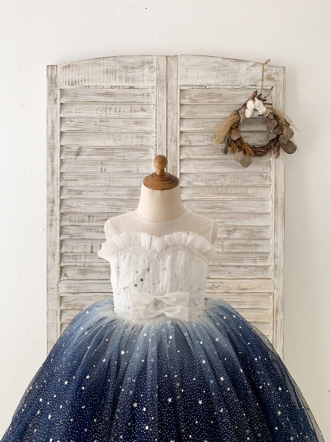 Stunning Blue Ombre Tulle Knee-length Girl Dress