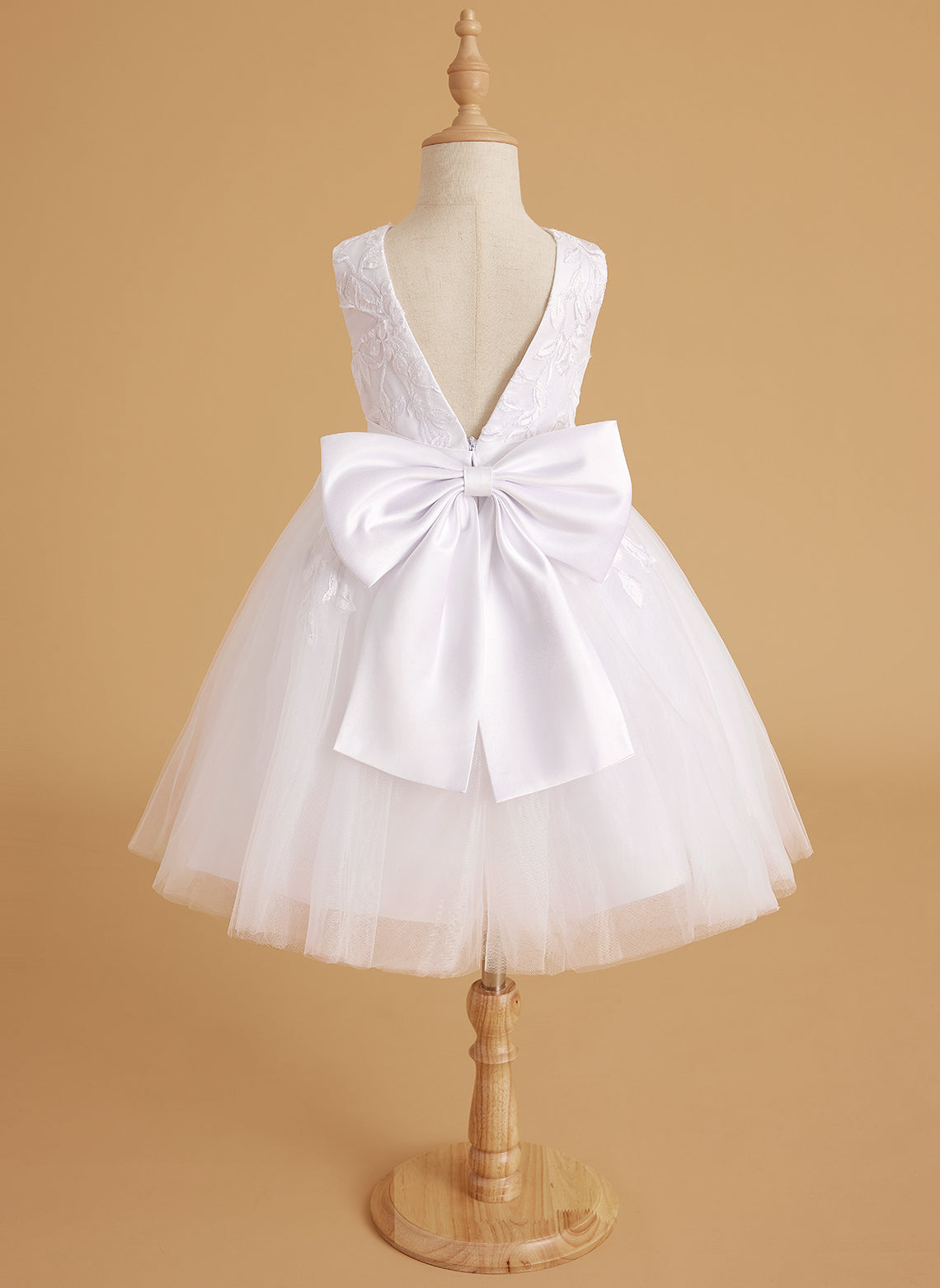 Sleeveless Lace Tulle Knee Length Flower Girl Dress