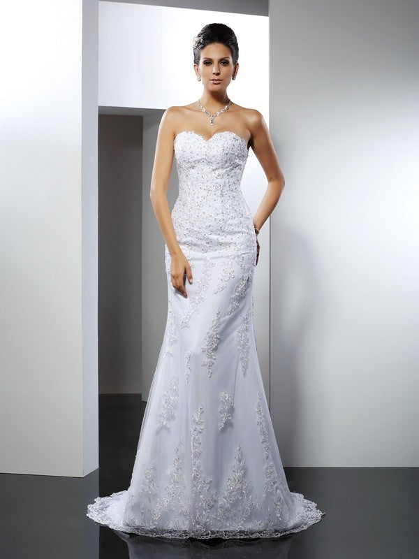 Trumpet/Mermaid Sweetheart Lace Sleeveless Long Satin Wedding Dresses