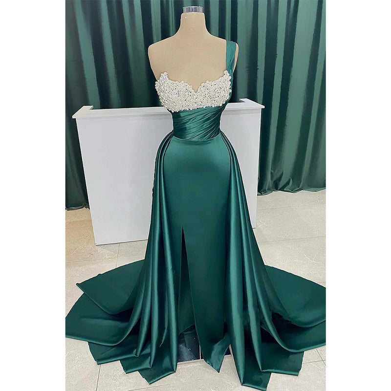 Satin-Abendkleid mit schulterfreien Ärmeln und Perlen und abnehmbarer Schleppe 