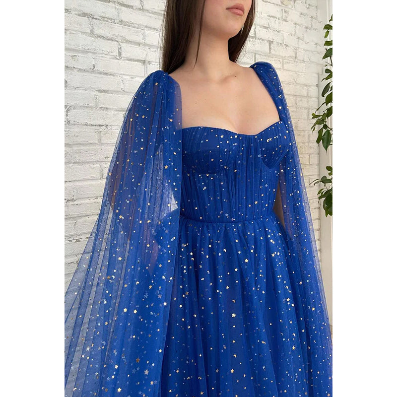 Abendkleid mit Herzausschnitt, Pailletten und Falten