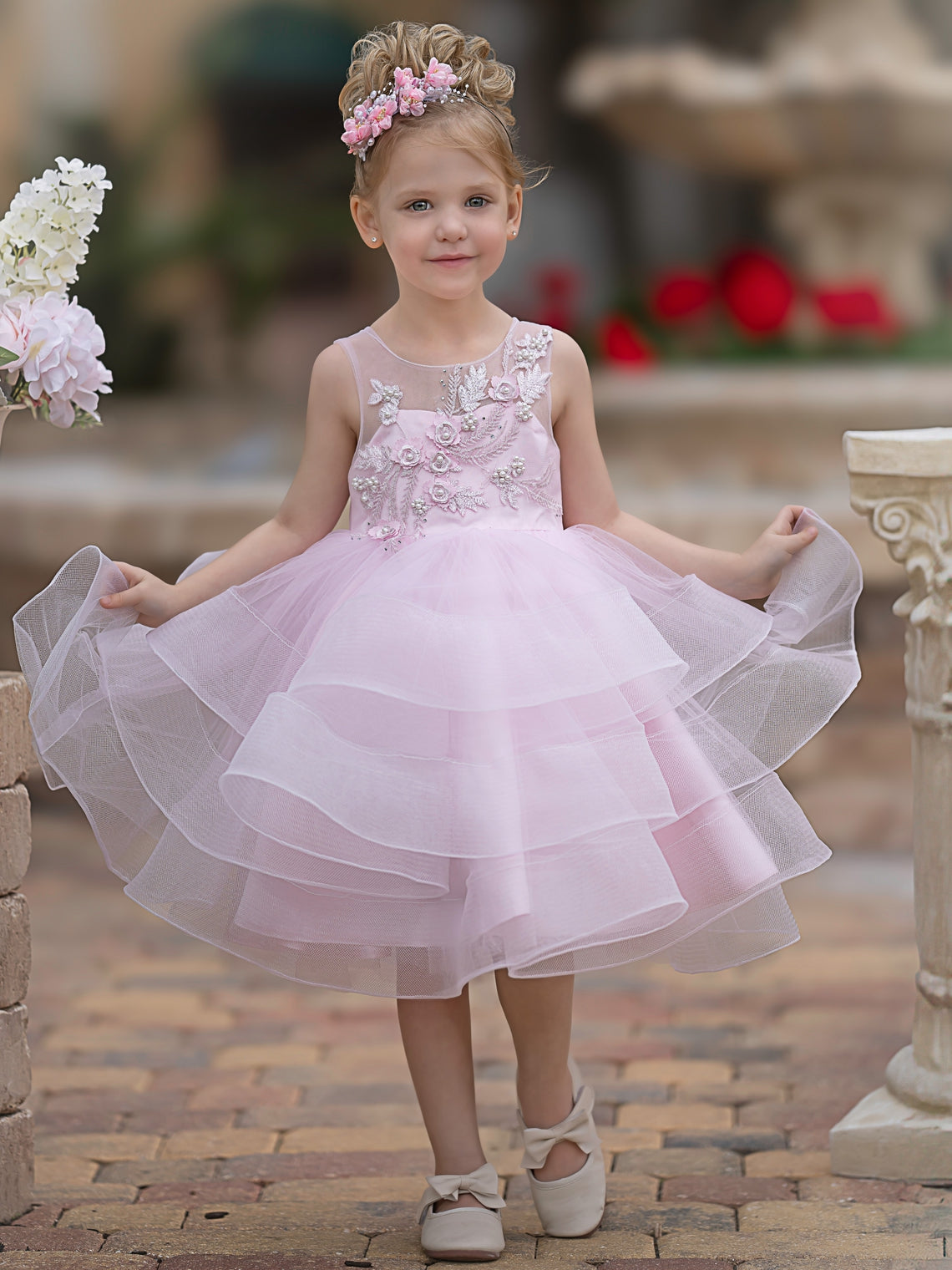 Elegant Knee-Length Pink Flower Girl Dress with Floral Appliques