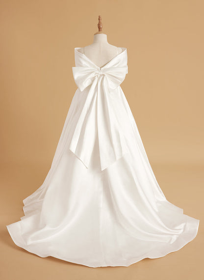 Elegant Ivory Satin Princess Ball Gown with Sweep Train and Bow for Flower Girls