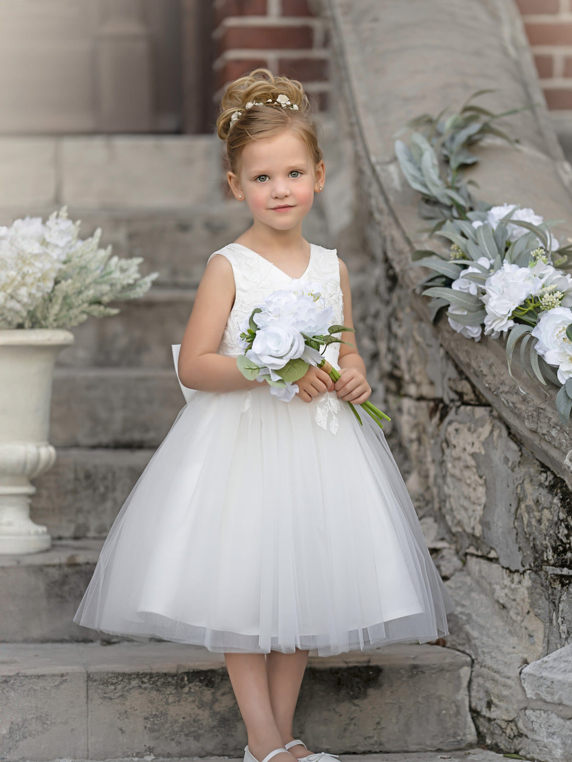 Sleeveless Lace Tulle Knee Length Flower Girl Dress