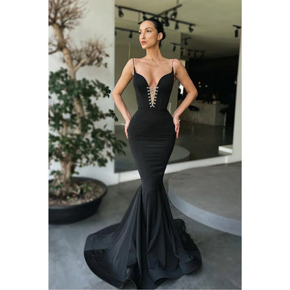 Plunging V-neck Spaghetti Straps Black Mermaid Prom Dresses