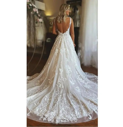 Boho Ivory Lace Wedding Dresses A Line V Neck Backless Sweep Train 2022 Summer Bridal Gowns Country Plus Size Marriage