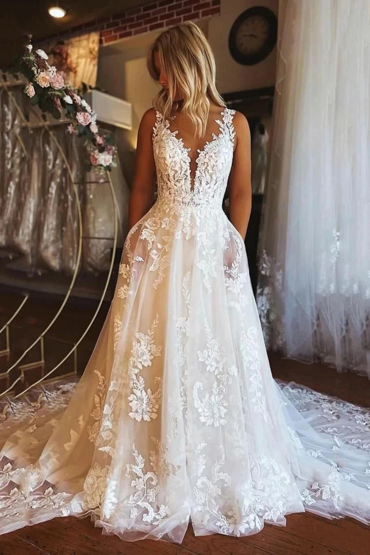 Boho Ivory Lace Wedding Dresses A Line V Neck Backless Sweep Train 2022 Summer Bridal Gowns Country Plus Size Marriage