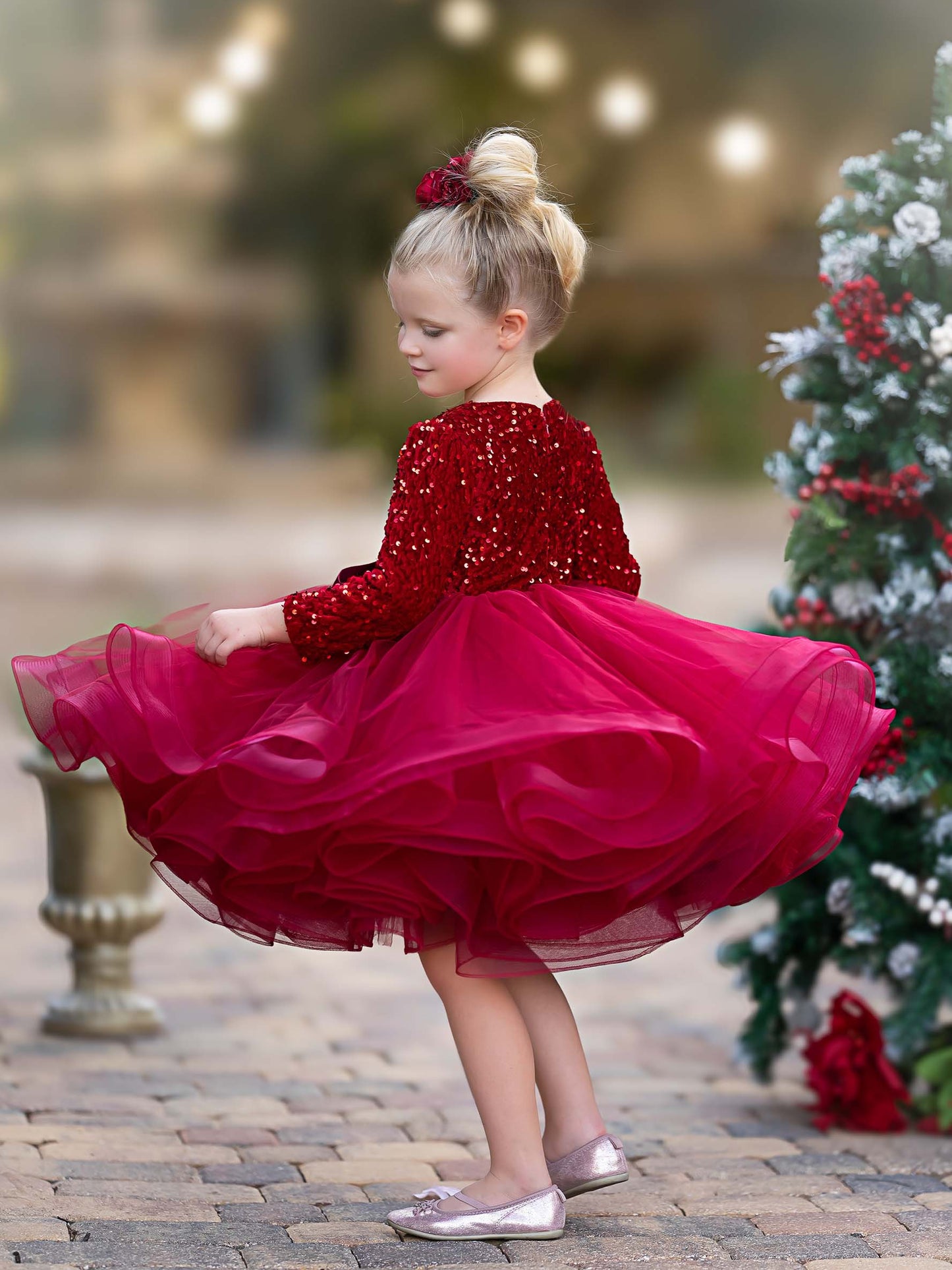 Sequin Deep V-Neck Tulle Knee-length Festive Holiday & Christmas Party Dress