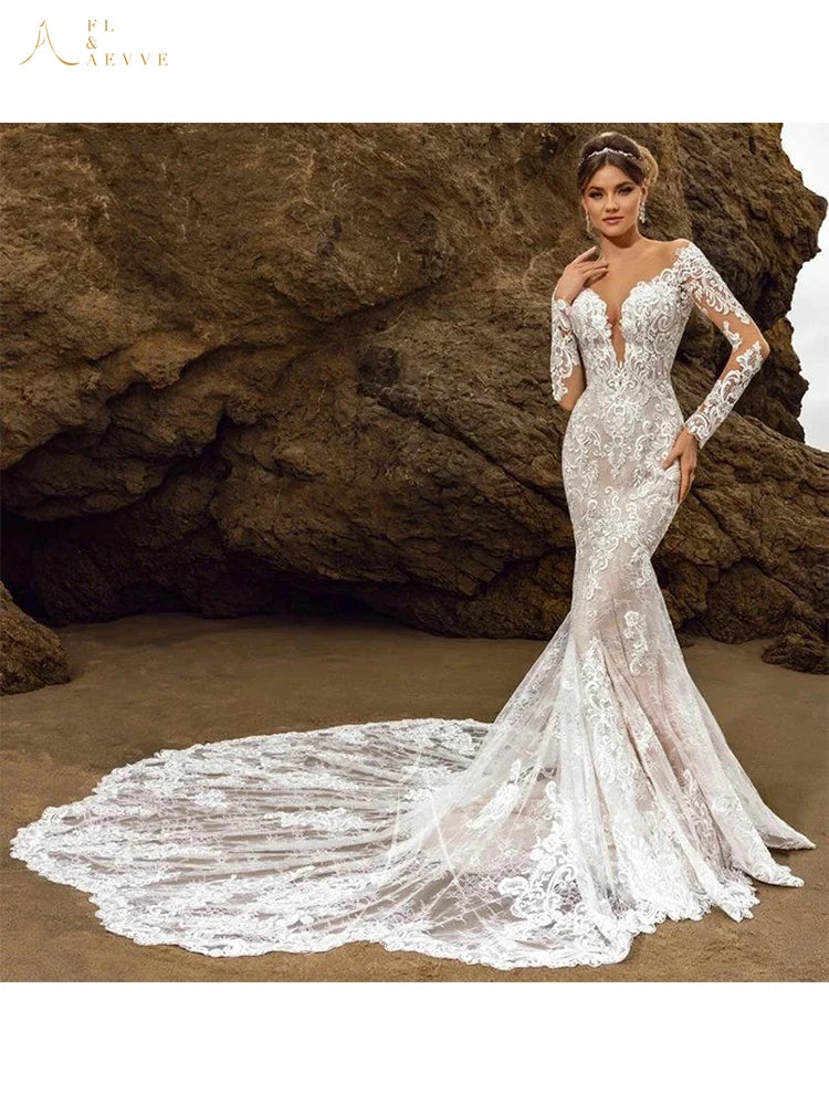 Elegant Lace Long Sleeve Deep V-Neck Brides Dresses for Women Luxury Wedding Dress With Chapel Train Mermaid Wedding Party Gown