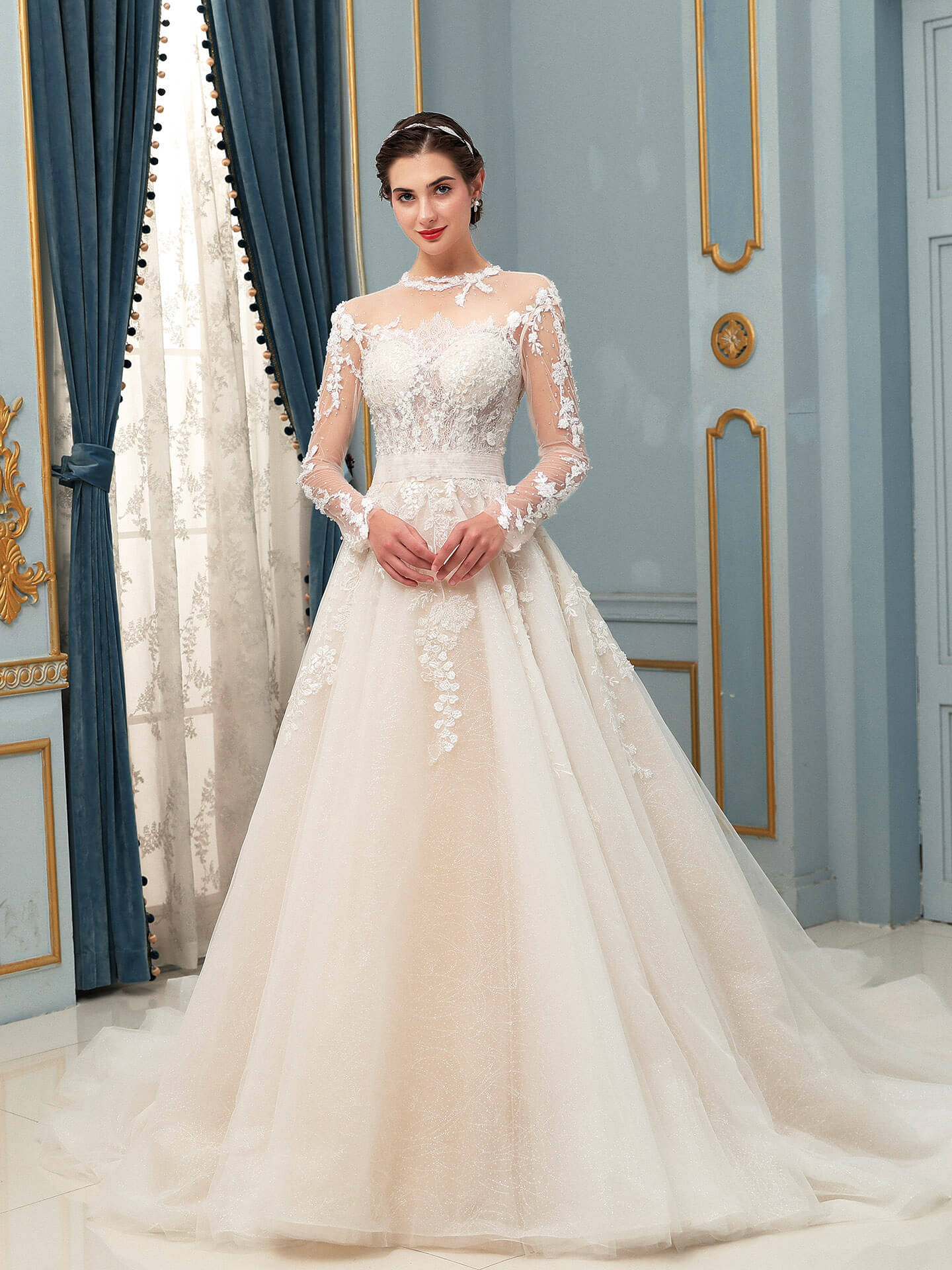 A-line Tulle Lace Applique Wedding Dresses Beaded Luxurious Floor Length Long Sleeve