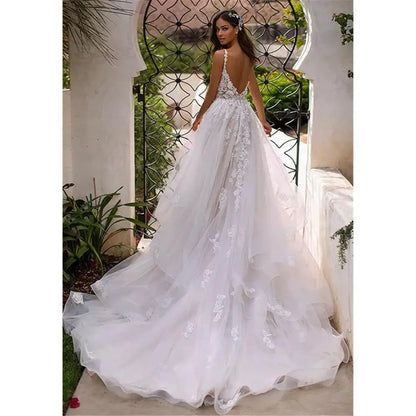 Long Boho A-Line Backless Wedding Dress 3D Flowers Spaghetti Straps Bride Dresses Princess Floor Length Wedding Gowns