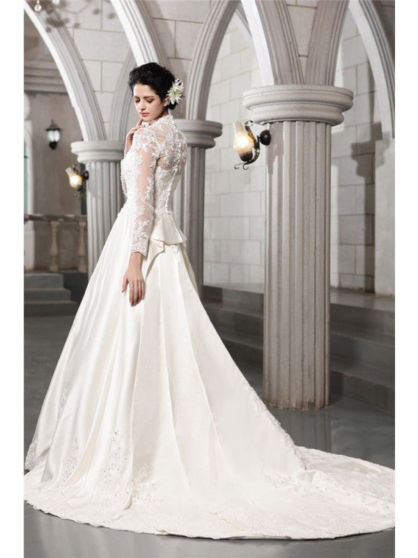 NumberSea - A - Line/Princess Long Sleeves Beading Applique Long Satin Wedding Dresses