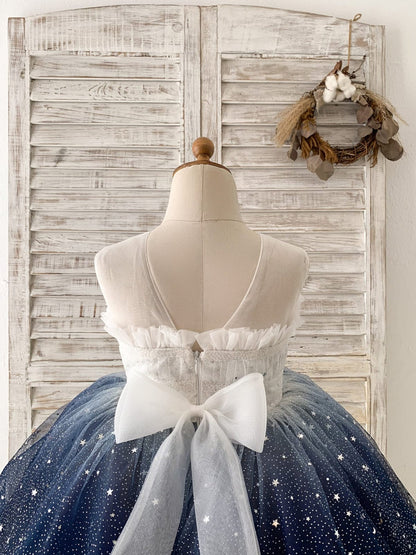 Stunning Blue Ombre Tulle Knee-length Girl Dress