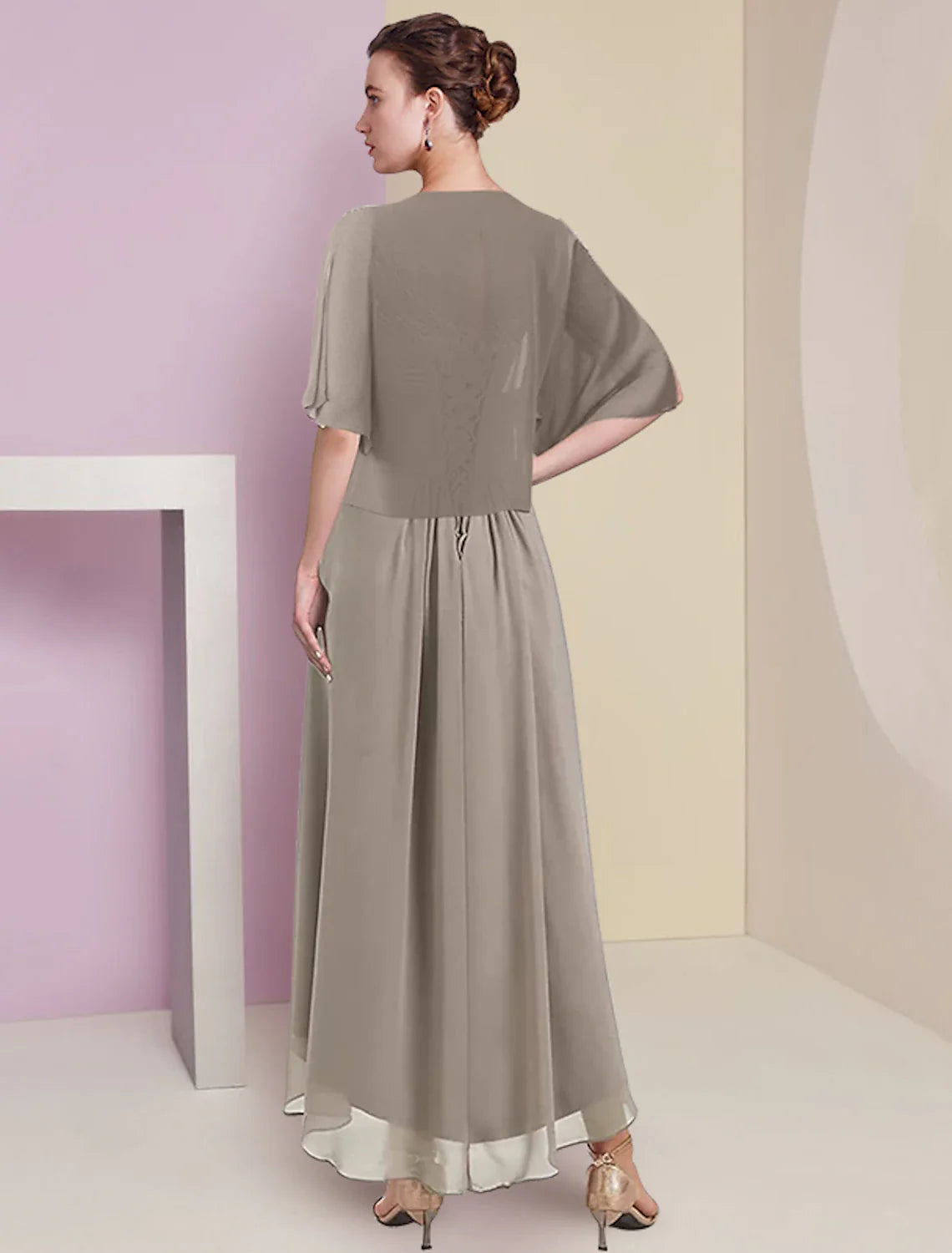 Zweiteiliges A-Linien-Kleid für die Mutter der Braut, formeller Hochzeitsgast, eleganter High-Low-V-Ausschnitt, asymmetrische knielange Chiffon-Spitze, halbe Ärmel, Wickelkleid inklusive gerüschter Applikationen