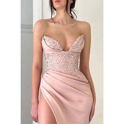 Sexy langes Ballkleid aus Satin mit V-Ausschnitt, hohem Schlitz und Plissee