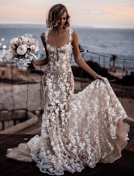 NumberSea - Beach Sexy Boho Wedding Dresses Court Train Sheath / Column Sleeveless V Neck Lace With Appliques