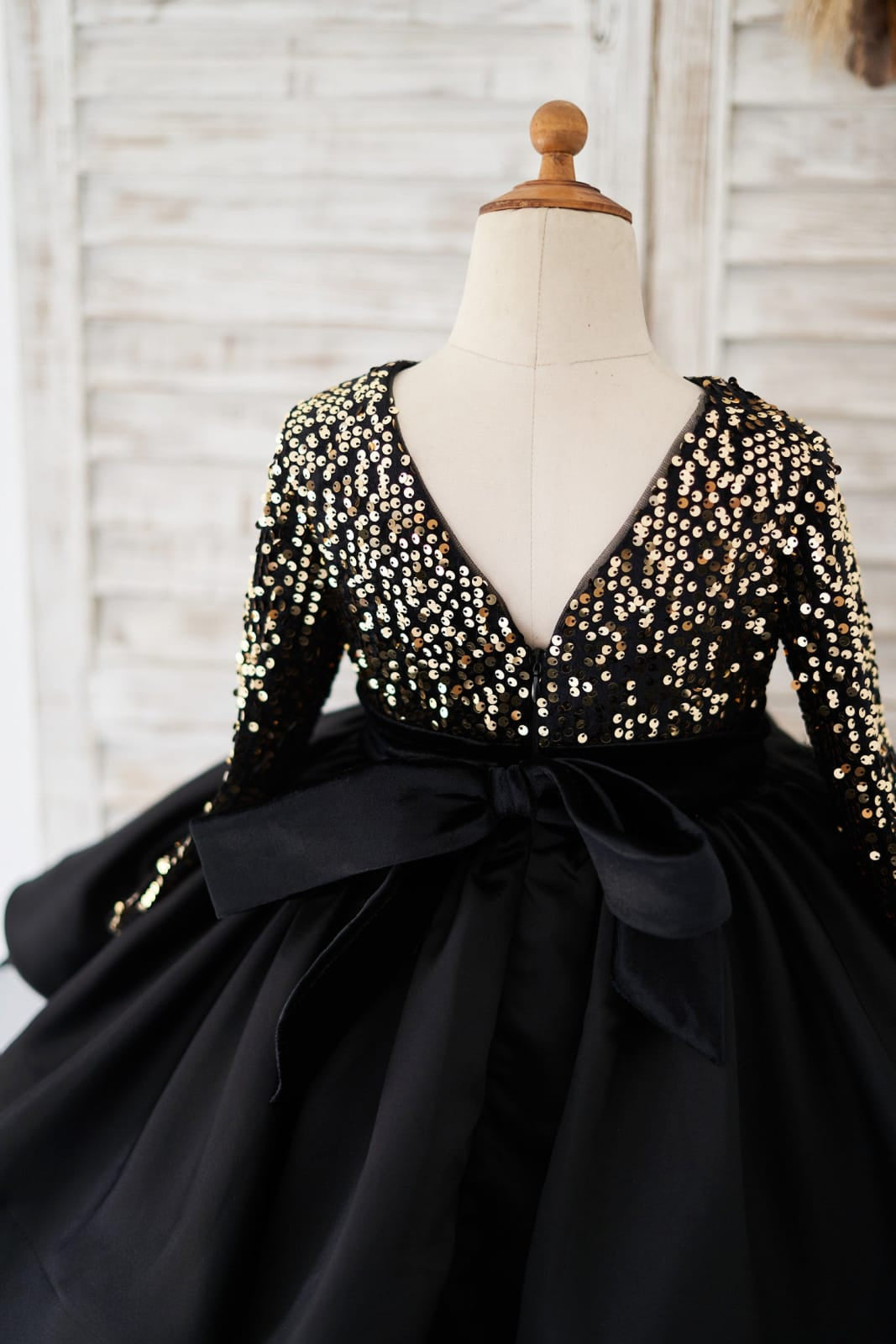 Sequins Knee-length Black Girl Party Dress