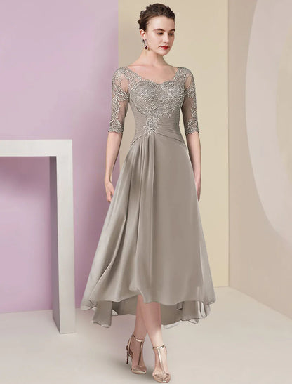 Zweiteiliges A-Linien-Kleid für die Mutter der Braut, formeller Hochzeitsgast, eleganter High-Low-V-Ausschnitt, asymmetrische knielange Chiffon-Spitze, halbe Ärmel, Wickelkleid inklusive gerüschter Applikationen