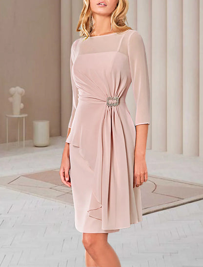 Sheath / Column Mother of the Bride Dress Elegant Jewel Neck Knee Length Chiffon Half Sleeve with Ruffles Crystal Brooch Side-Draped