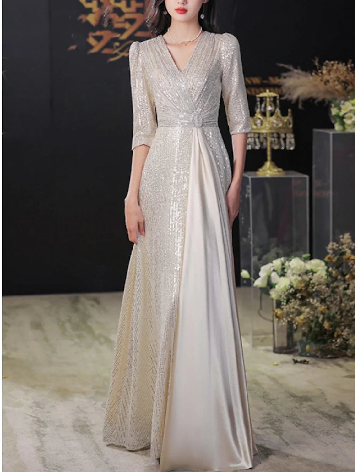 Wedding Guest Elegant Sparkle & Shine Petite V Neck Sweep / Brush Train Sequined Half Sleeve with Pleats Crystal Brooch Mother of the Bride Dress