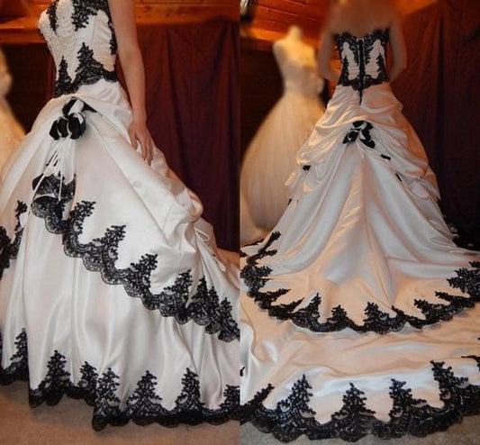 NumberSea - NumberSea Black and White Wedding Dresses 2021 Gothic Lace Applique Tiered Bridal Dress Long Train Lace Up Satin Halloween Bridal 1920's