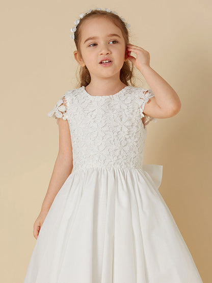 Short A-Line Lace Scoop Neck Wedding First Communion Flower Girl Dresses with Sleeves