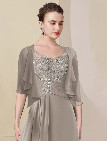 Zweiteiliges A-Linien-Kleid für die Mutter der Braut, formeller Hochzeitsgast, eleganter High-Low-V-Ausschnitt, asymmetrische knielange Chiffon-Spitze, halbe Ärmel, Wickelkleid inklusive gerüschter Applikationen