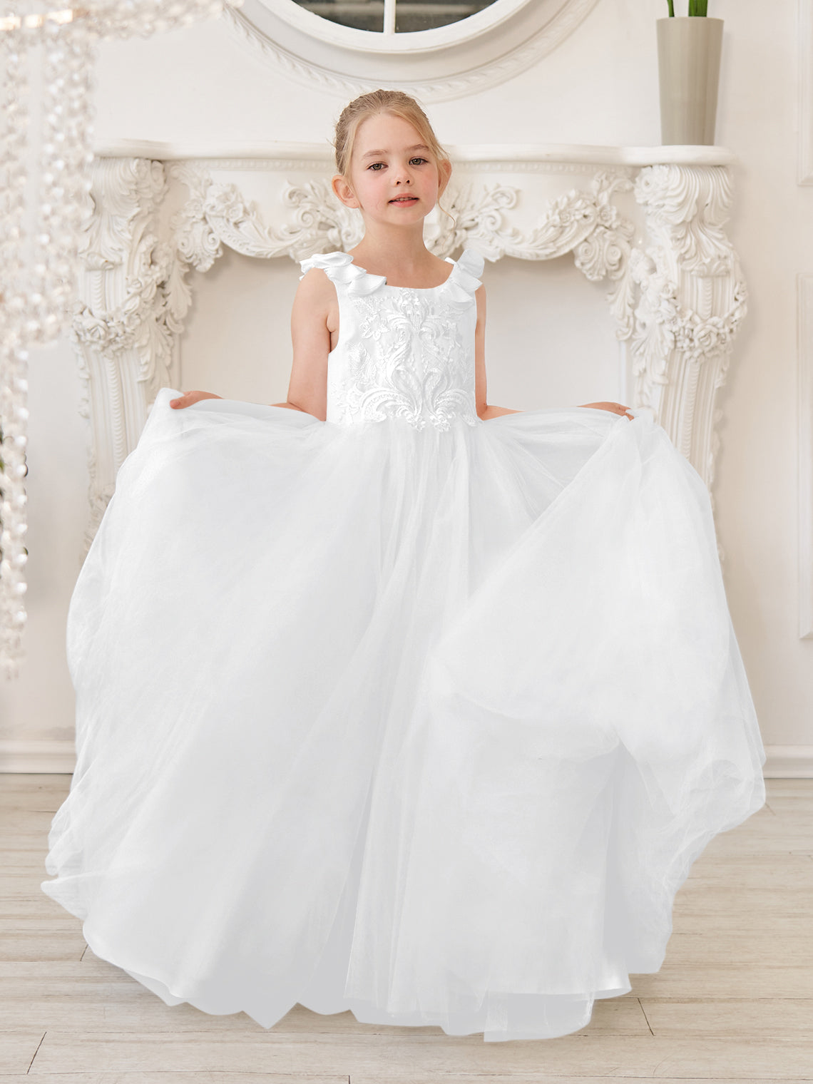 Elegant White Tulle Flower Girl Dress with Sweep Train