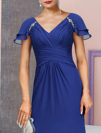 Sheath / Column Mother of the Bride Dress Formal Elegant V Neck Floor Length Chiffon Short Sleeve with Ruched Crystal Brooch Side-Draped